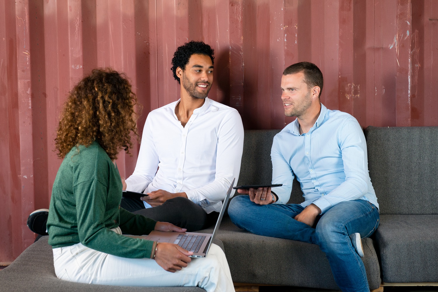 Axians_foto_Modern-Workplace-samen-communiceren